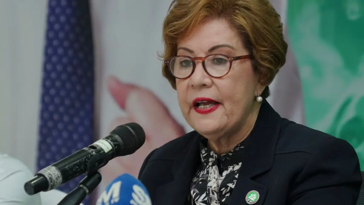 Josefina Pimentel defiende su gestión en el MINERD: dice rechazó útiles escolares de mala calidad