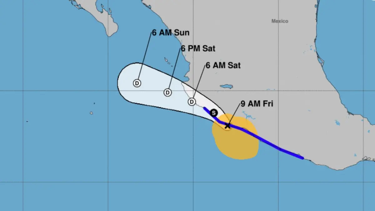 Tormenta John avanza lentamente hacia la costa del estado mexicano de Michoacán