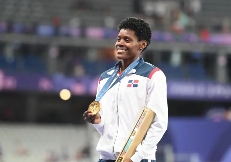 Senado aprueba resolución que reconoce atleta Marileidy Paulino Orgullo Nacional