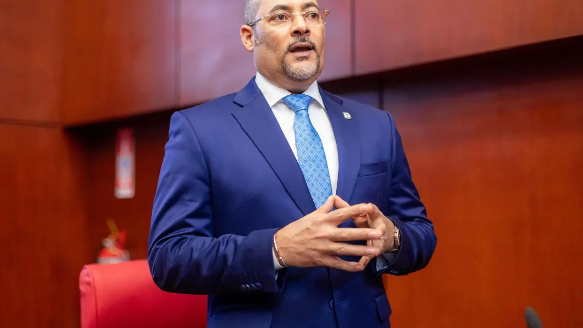 Senador por La Romana solicita intervención del presidente en crisis de agua en esa provincia