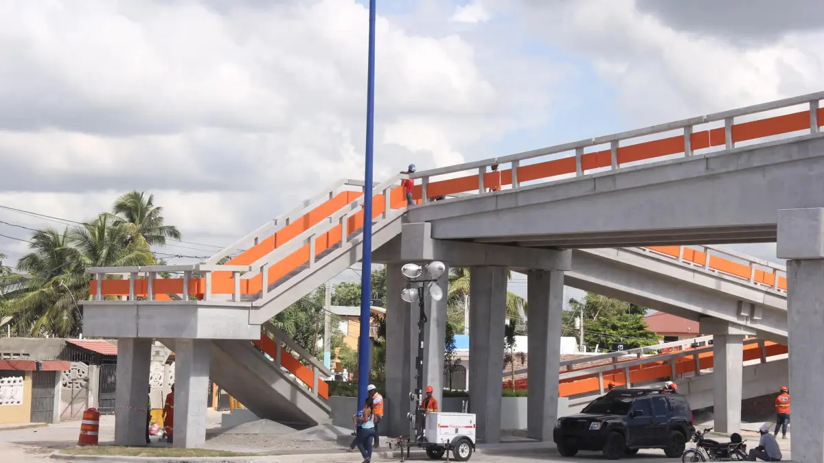 Solicitan a Abinader incluir en Presupuesto construcción de puente peatonal y de motores en Haina