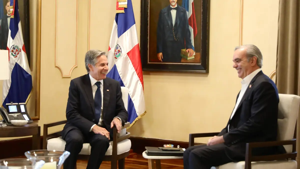 Presidente Abinader dice vuelos entre RD y Haití se normalizarán cuando haya más calma