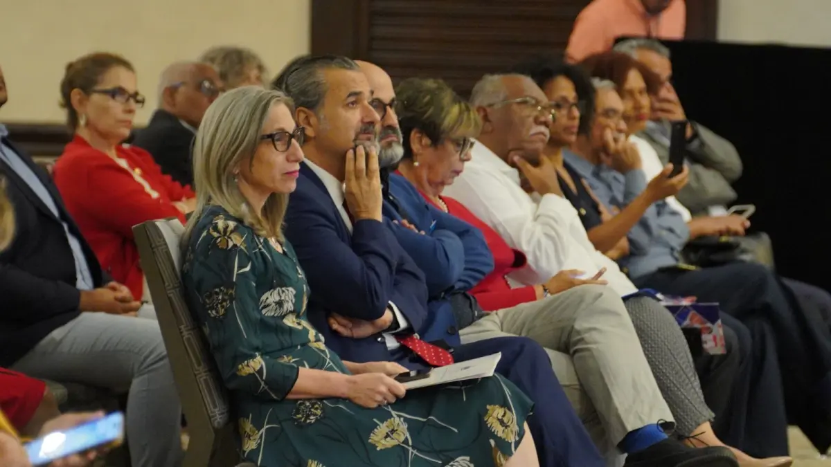 Estudios muestran mejoras importantes en los aprendizajes de lectura, escritura y matemática con el programa CON BASE