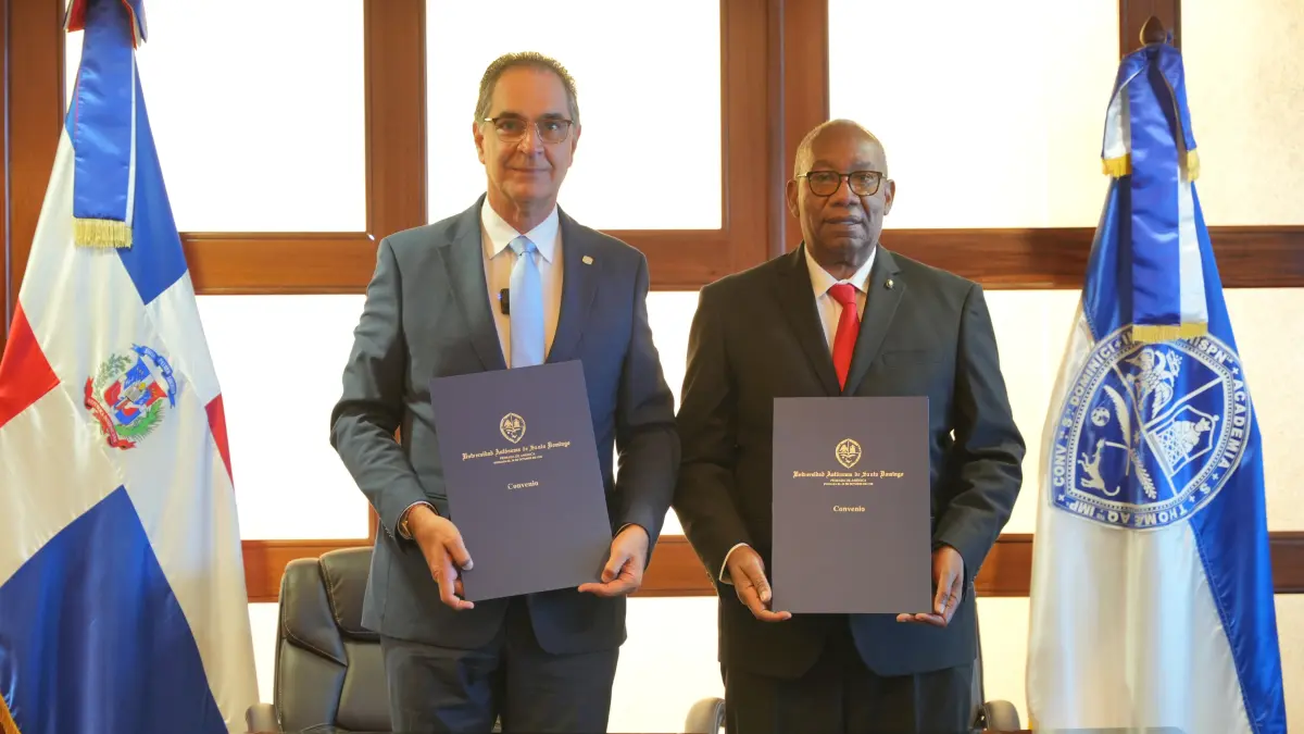 UASD y Senasa firman convenio para dar cobertura de salud gratuita a estudiantes