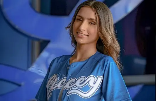 Licey presenta su madrina para la temporada 2024-25