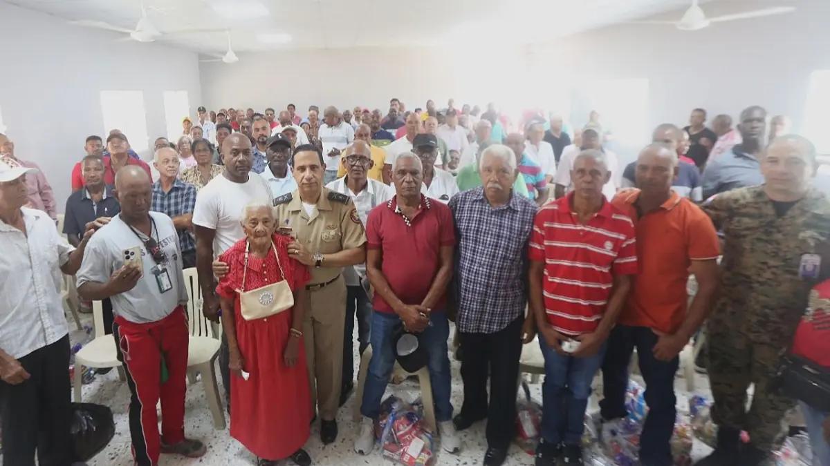 Ministerio de Defensa implementa programa para militares retirados en Azua