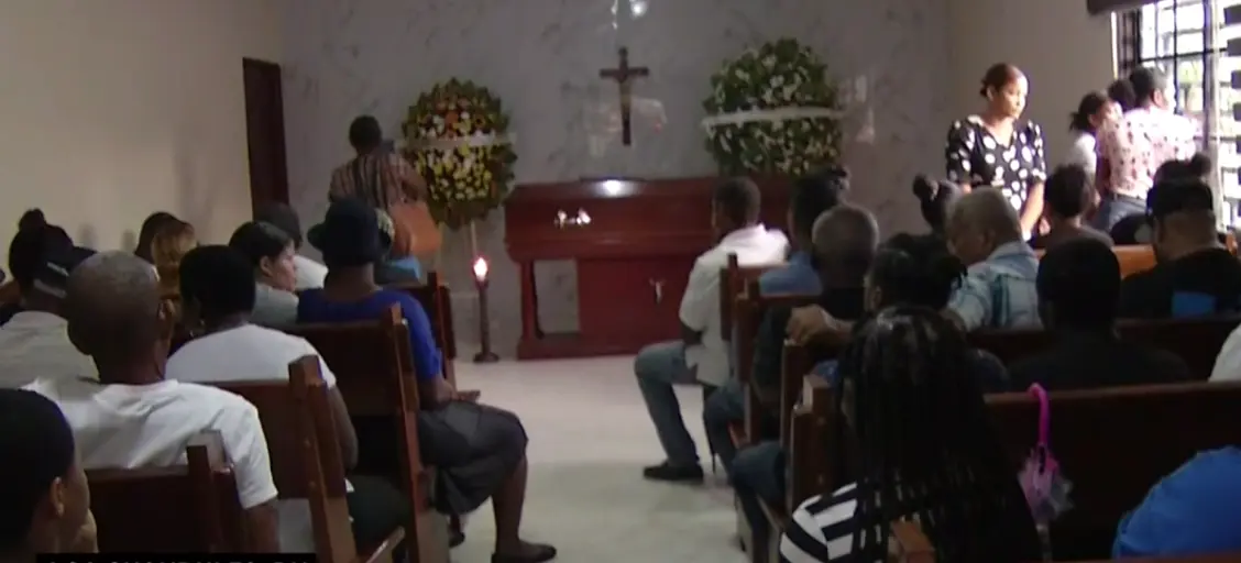 Velan restos de menor ultimado a tiros en Los Guandules