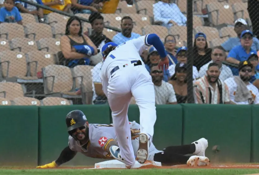 Tigres blanquean a las Águilas por segundo día consecutivo