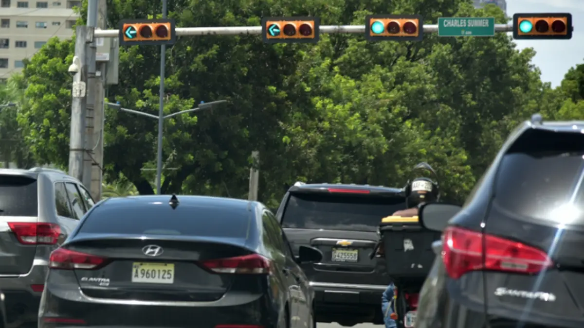 Investigación revela cómo la red de semáforos fue utilizada para espionaje y ciberataques