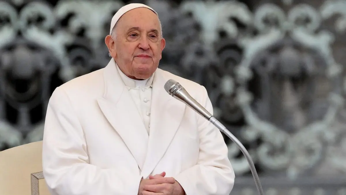 El papa disuelve una fundación y destina su patrimonio a becas estudiantiles