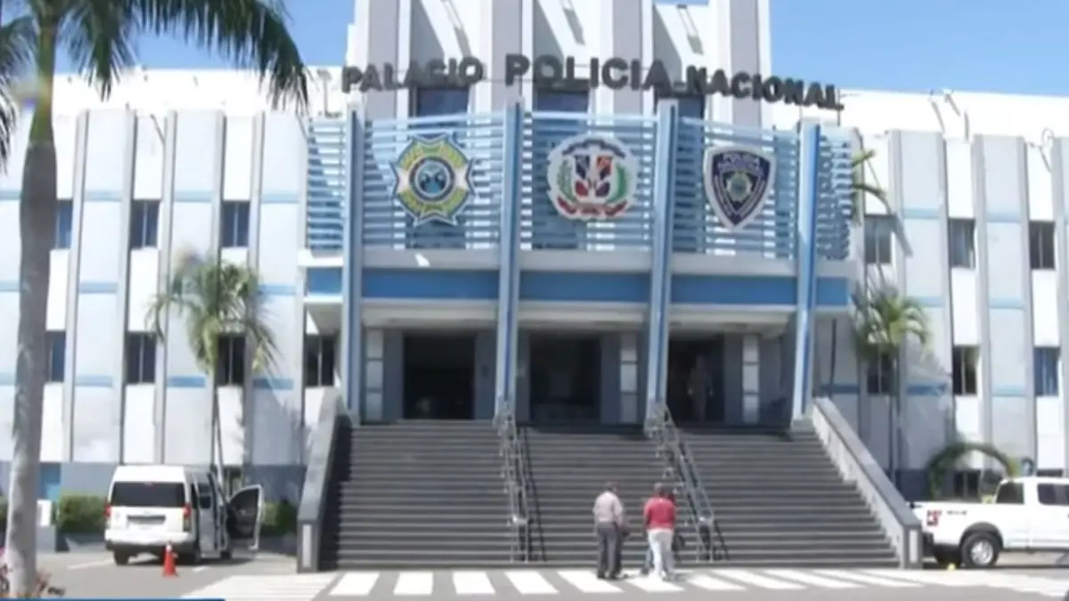 Revelan que oficiales de la policía traficaban municiones robadas a la institución