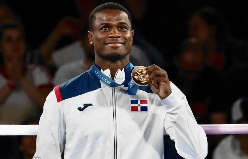 Senado aprueba resolución que reconoce a Cristian Pinales por medalla de bronce en JJOO