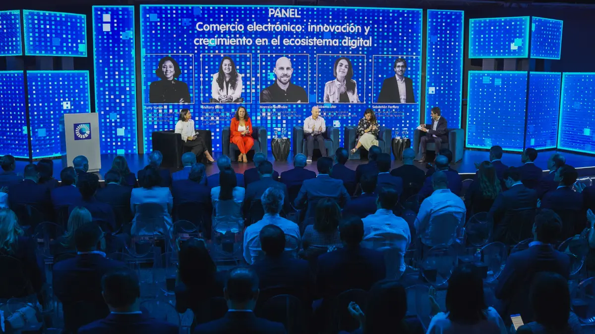 Servicios Digitales Popular y AZUL celebran décimo aniversario