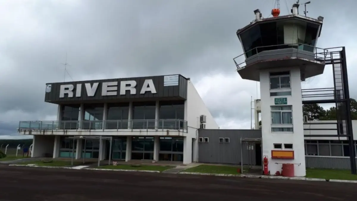 Uruguay inaugura un nuevo aeropuerto internacional en una zona fronteriza con Brasil