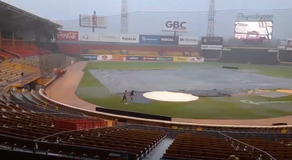 Estadio Cibao afectado por inundaciones: Se pospone juego entre Estrellas y Águilas