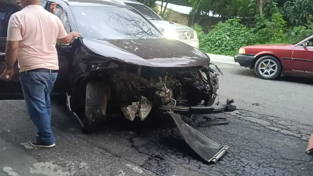 Niña de cinco años muere y cuatro personas resultan heridas en accidente de tránsito