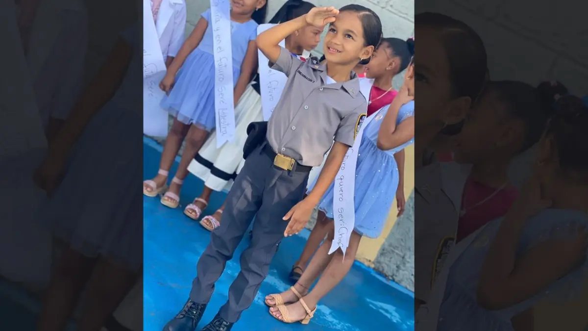 Menor representa a la PN en el Día Internacional de la Niña