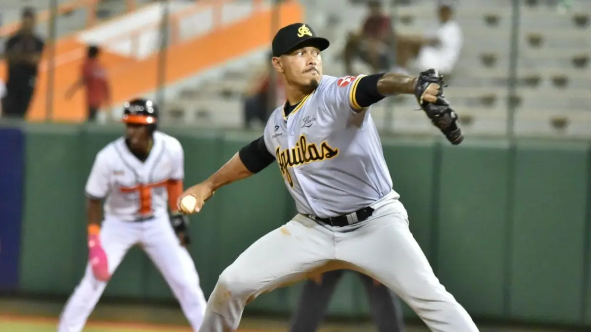 Toros del Este dejan en el terreno a las Águilas Cibaeñas