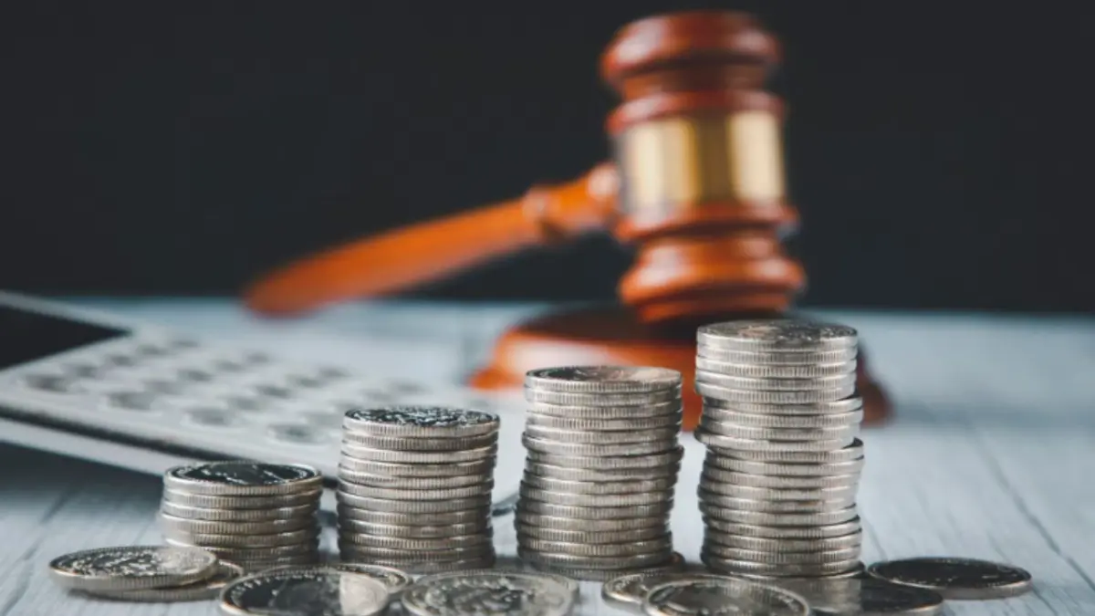 Economista advierte reforma fiscal no reducirá el endeudamiento y afectará a los hogares