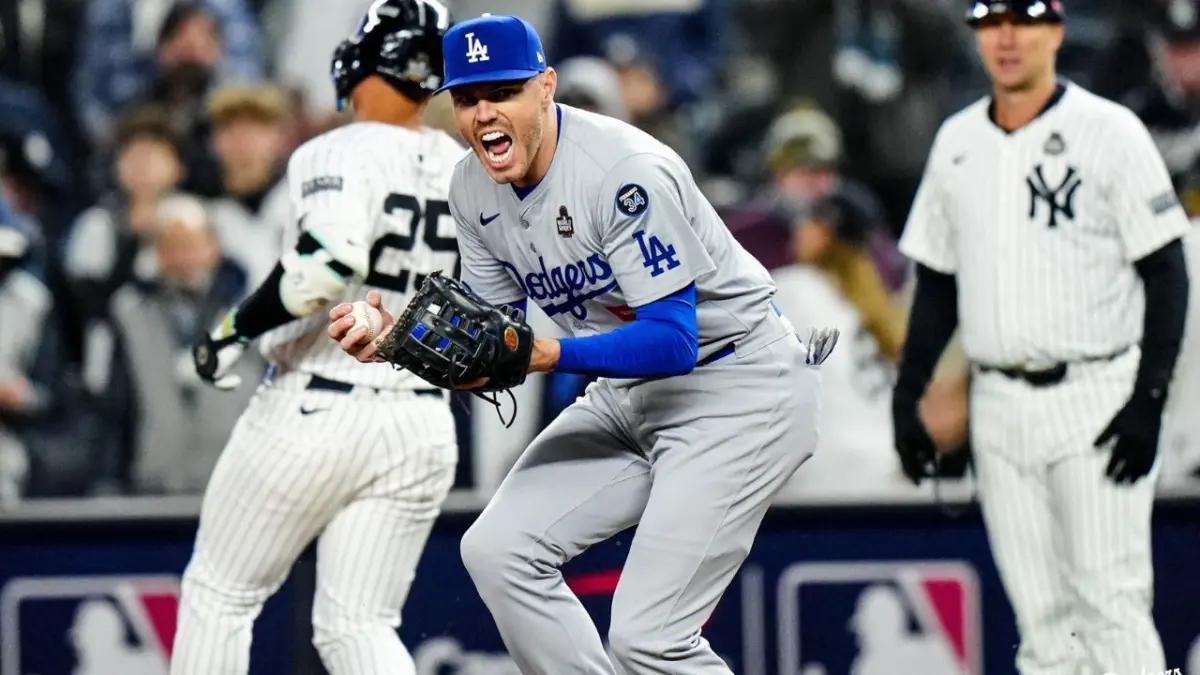 Los Dodgers asaltan Nueva York y quedan a un triunfo de conquistar la Serie Mundial