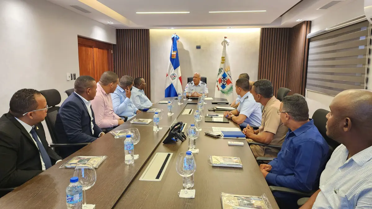 DIGEV y Junta Municipal de La Caleta se reúnen para optimizar la formación y educación en ese municipio