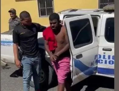 Arrestan hombre de 31 años acusado de violar a su abuela en Monte Plata