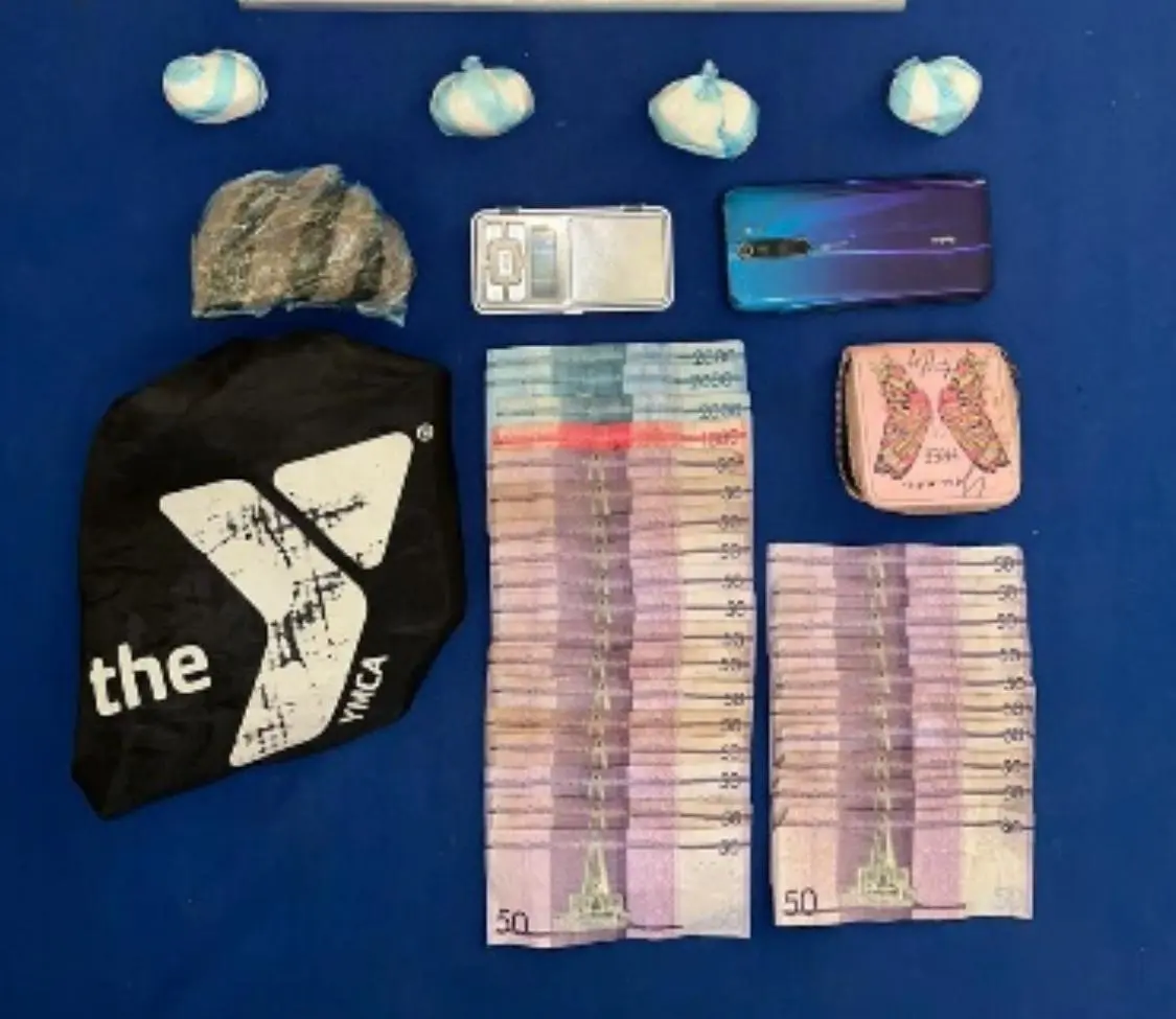 DNCD desmantela punto de drogas y apresa a su jefe en Peralta de Azua