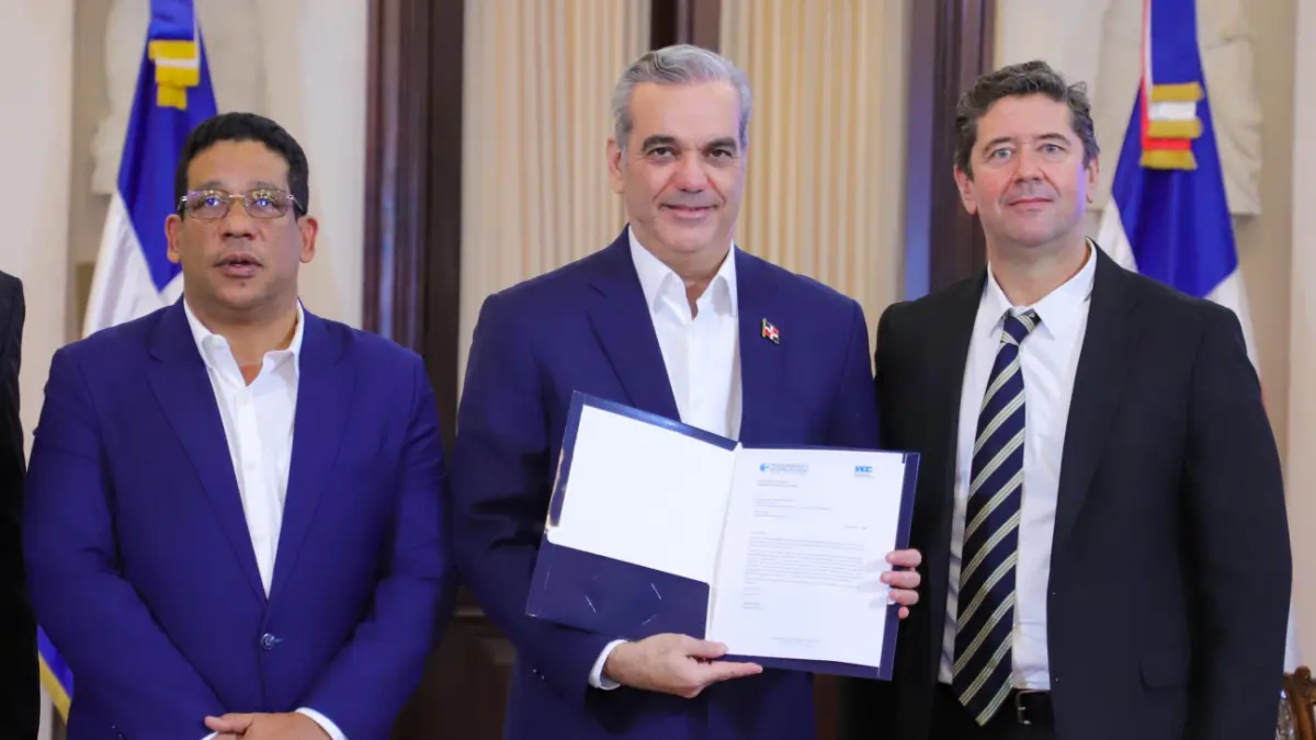 Abinader reitera compromiso en favor de fortalecer la transparencia y reducir la corrupción e impunidad