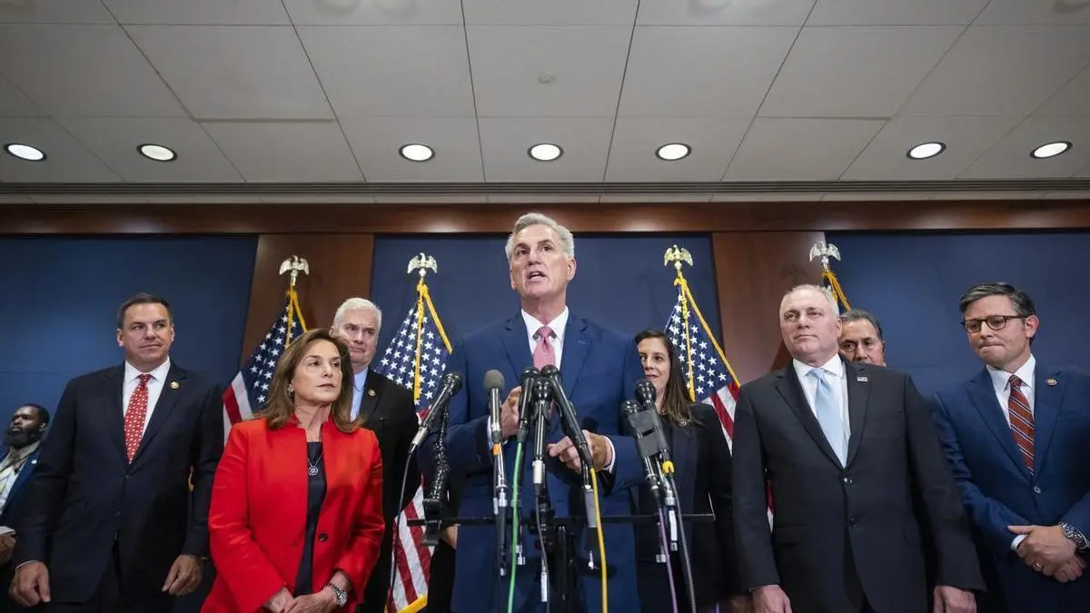 Los republicanos arrebatan a los demócratas el control del Senado de EEUU, según AP y Fox