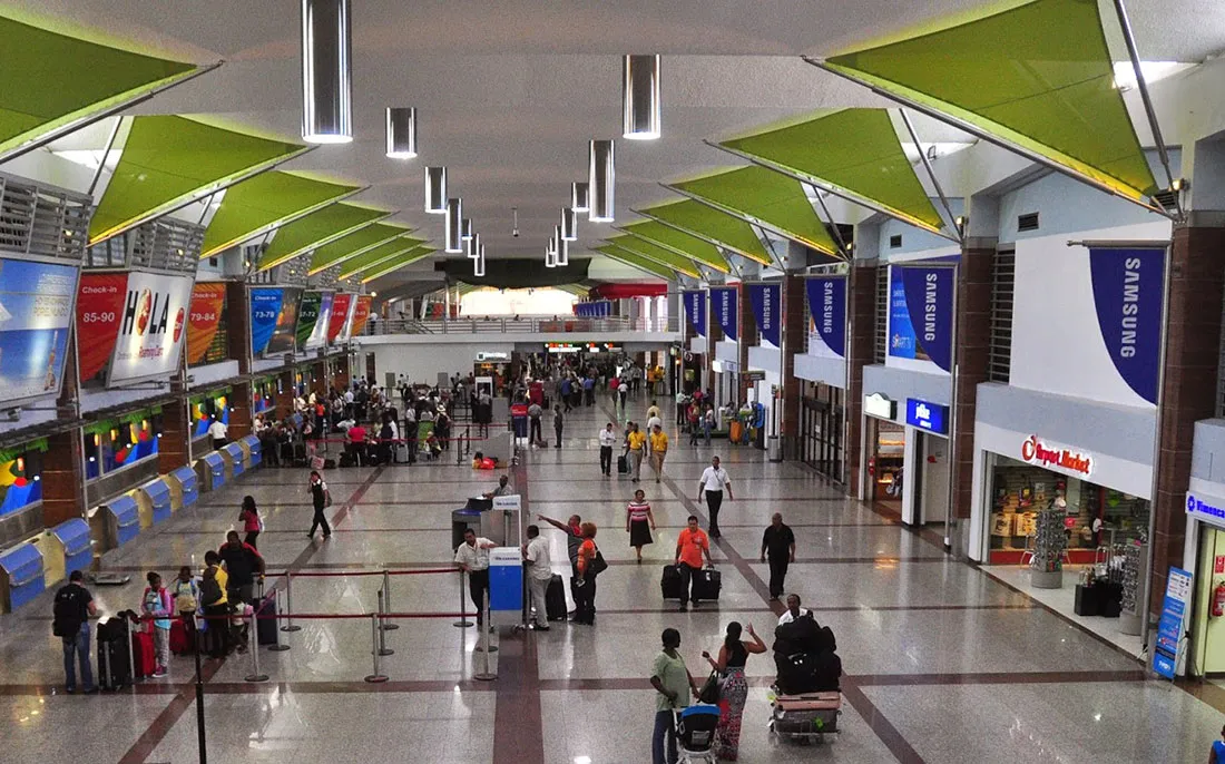 Inicia plan de manejo del flujo de pasajeros en aeropuertos por temporada alta