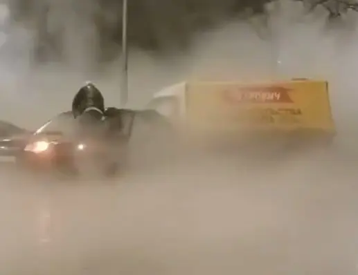 Tres personas resultan heridas en inundación de agua caliente en Rusia