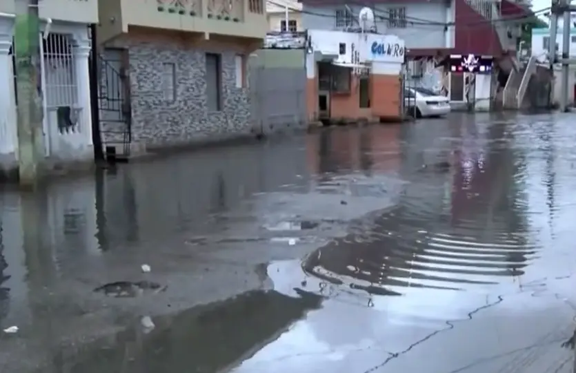 Residentes en zonas vulnerables protegen sus bienes