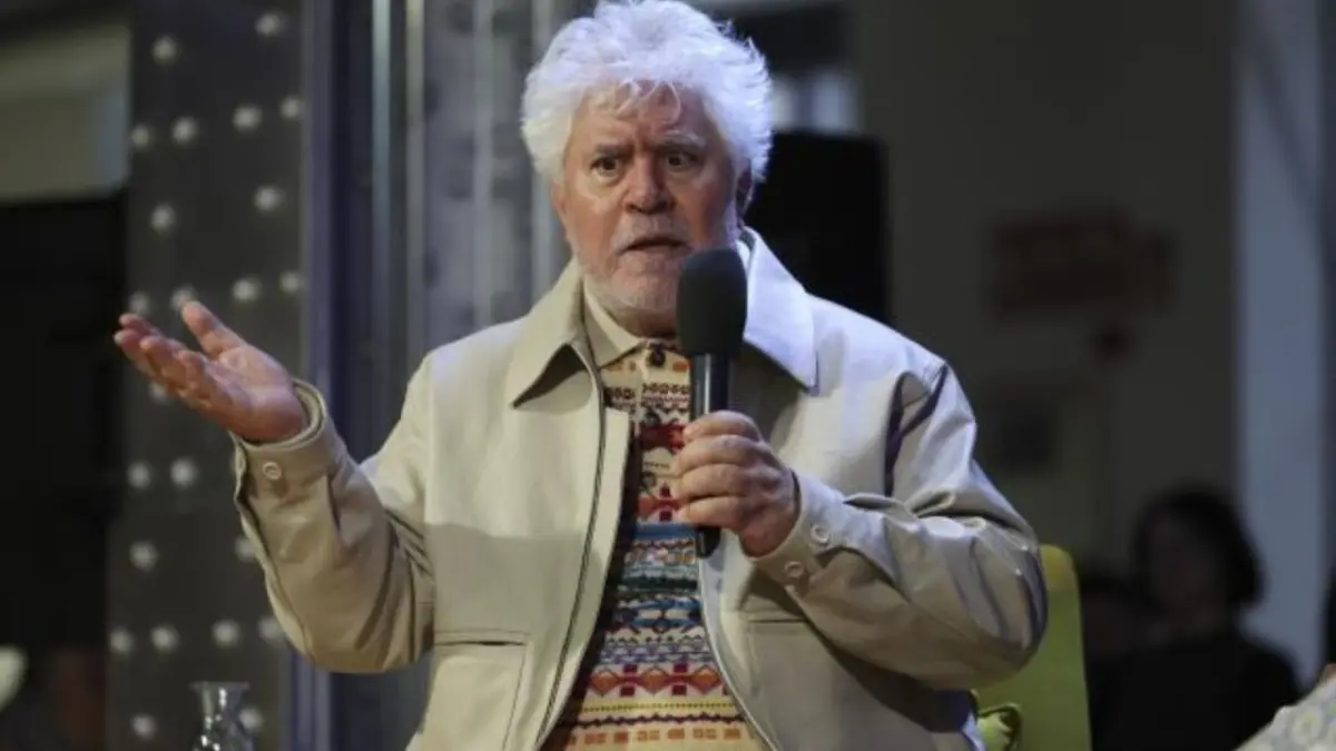 Almodóvar siente el fin de los tiempos por la riada de Valencia y el triunfo de Trump