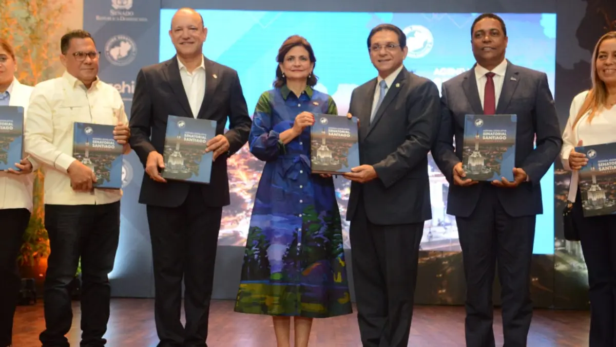 Senador Daniel Rivera presenta Agenda Legislativa para el Desarrollo de Santiago