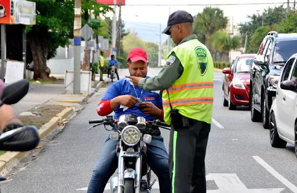 Piden medidas drásticas para motociclistas que violentan la ley