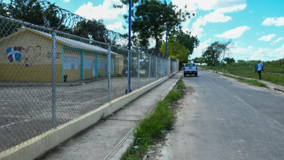 Ministerio de Educación suspende directora de centro educativo en SPM