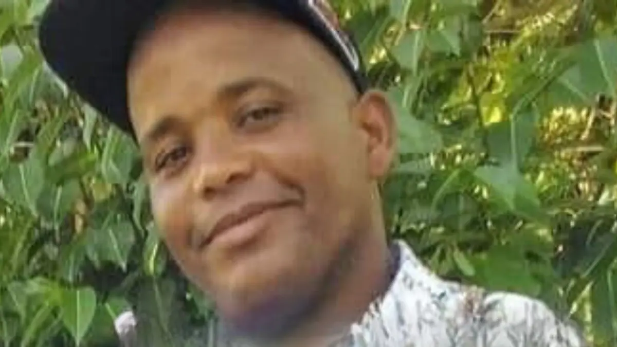 Muere hombre al caerle encima una pared mientras trabajaba en Moca