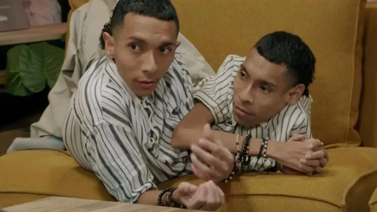 Siameses explican cómo funciona su cuerpo: uno puede estar cachondo y el otro no