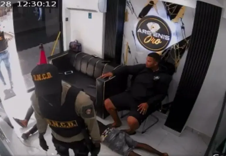 Cinco detenidos, siete prófugos y 36 allanamientos por asalto a joyería en San Luis