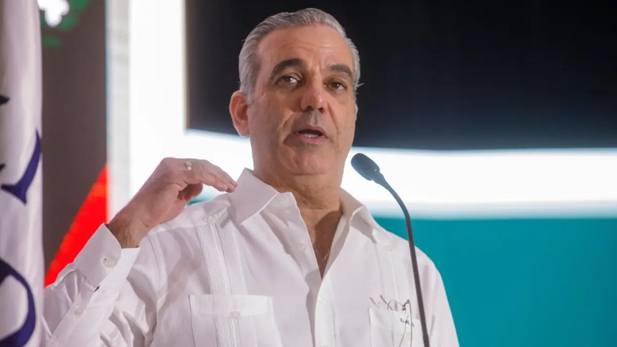 Luis Abinader destituye a Miguel Mejía como ministro sin cartera tras sus declaraciones polémicas