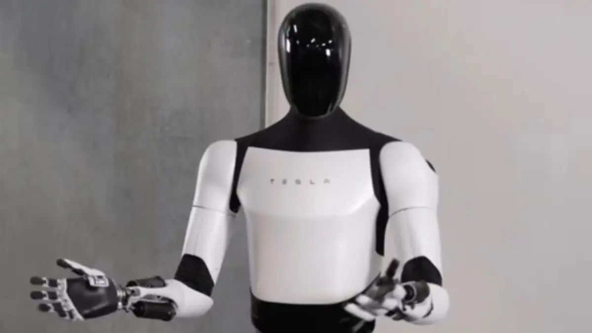 Optimus: el robot de 30 mil dólares que cuida a los abuelos en casa