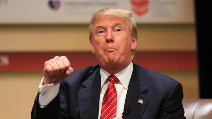 ¿Puede Donald Trump reelegirse para un tercer mandato en EEUU?