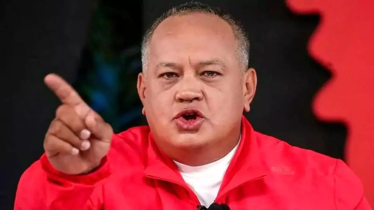 Cabello dice no hay posibilidad de que González Urrutia vaya a Venezuela a juramentarse