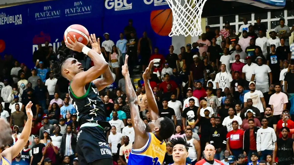 Pérez anota 38 puntos y lidera “remontada memorable” del club Bameso en inicio serie final del TBS Distrito 2024