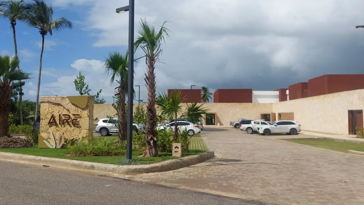 Playa Nueva Romana inaugura AIRE, centro de ocio y negocios que impulsa el concepto de primera vivienda del complejo residencial