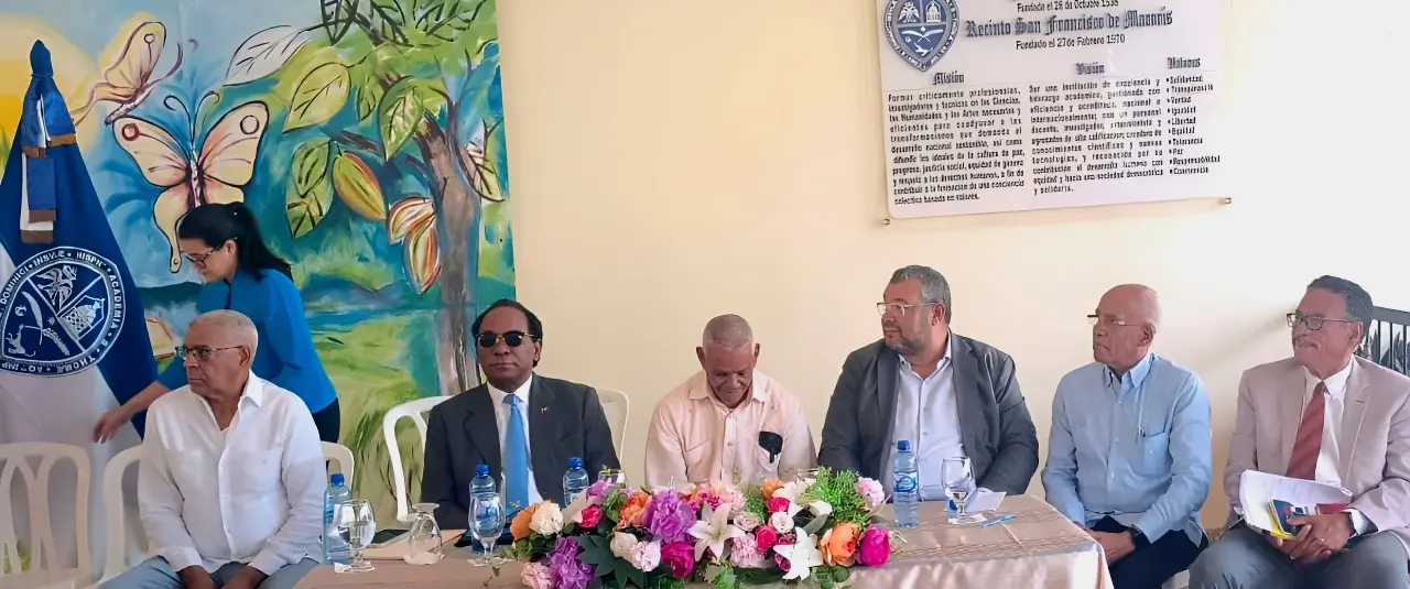 Escuela de Filosofía UASD rinde homenaje a Francisco Justo con Medalla al Mérito Filosófico 2024