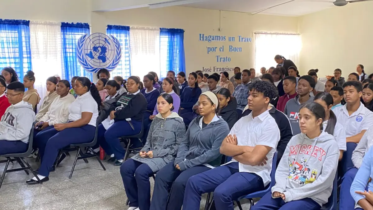 Fiscalía de Azua realiza campaña para combatir el bullying en las escuelas