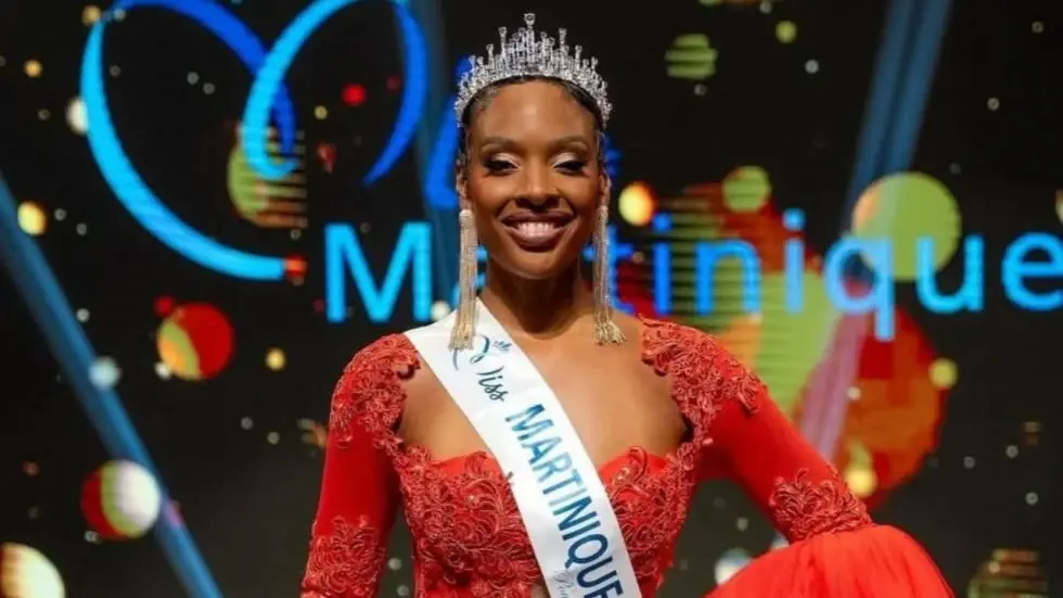 Una azafata de 34 años gana Miss Francia y se convierte en la de más edad en vencer premio