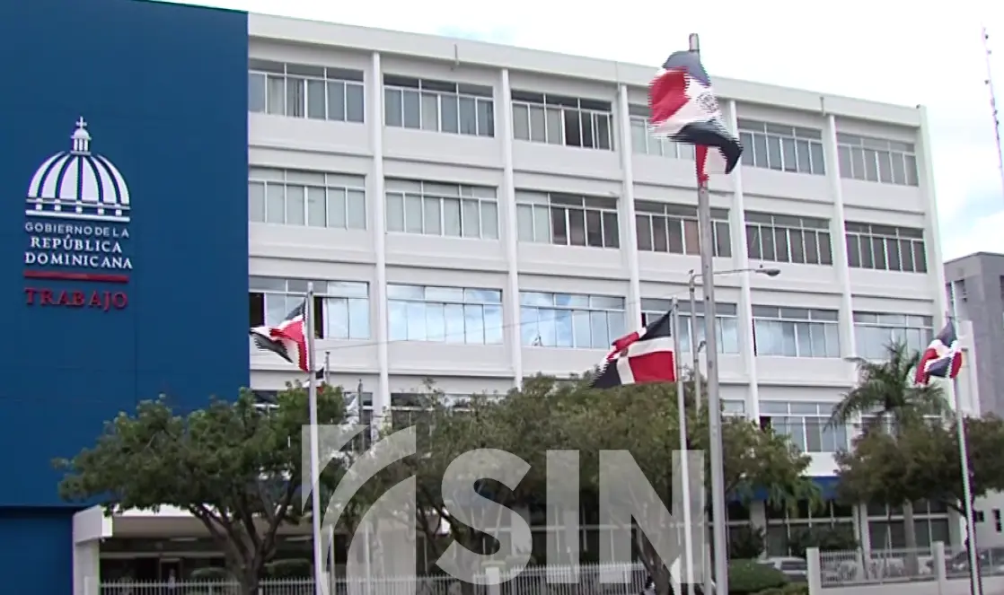 Demanda para limitar la cesantía obliga a extender debates