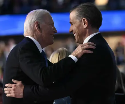 El presidente Biden indulta a su hijo Hunter por considerarlo víctima de ataques políticos